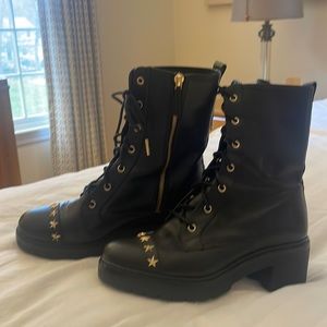 Gorgeous Michael Kora Leather boots! A little gold bling! Like brand new! Size 7